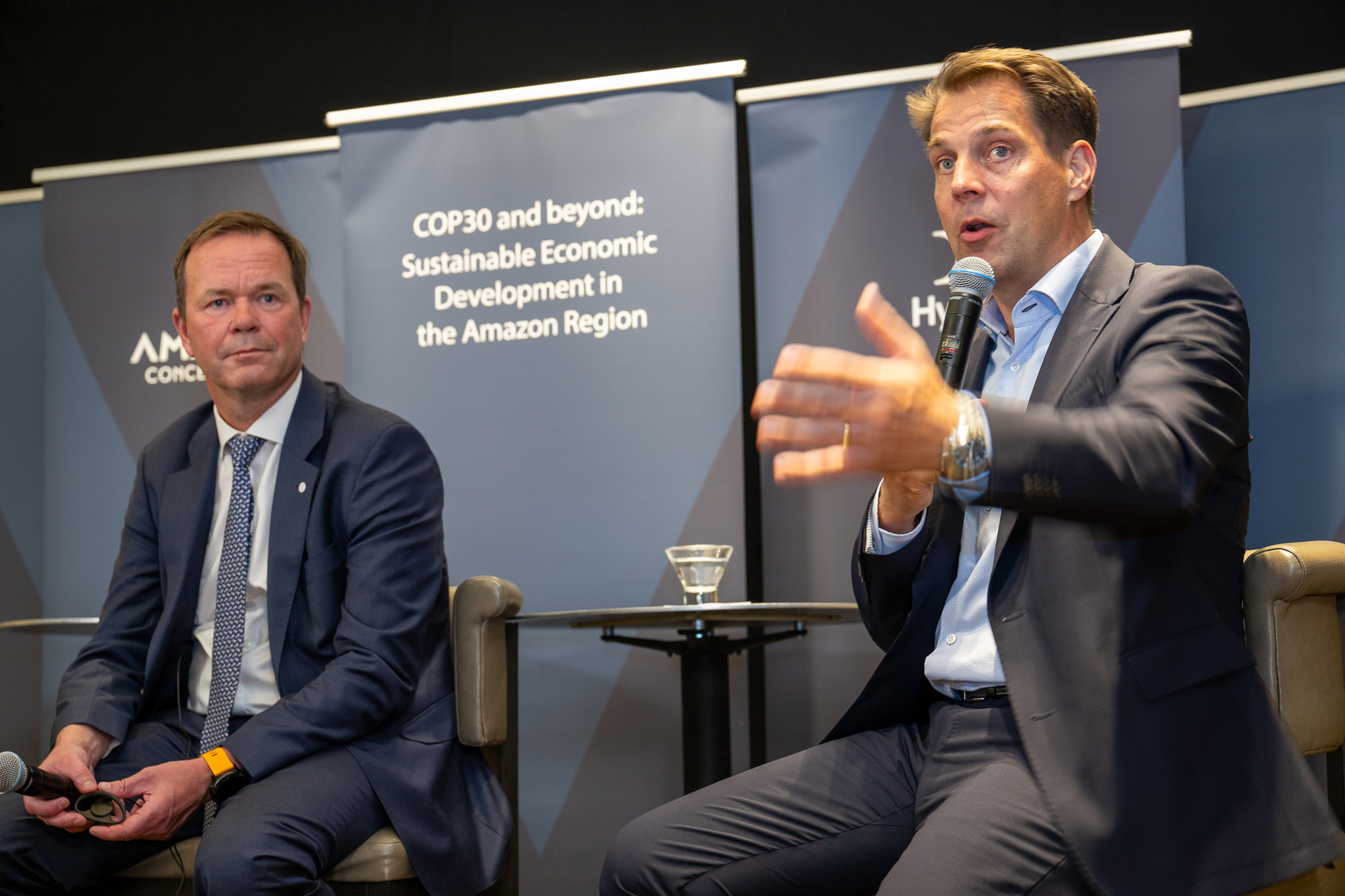 Hydro CEO Eivind Kallevik and Gunnar Güthenke from Mercedes-Benz Cars at Climate Week NYC. (Photo: Halvor Molland/Hydro) 